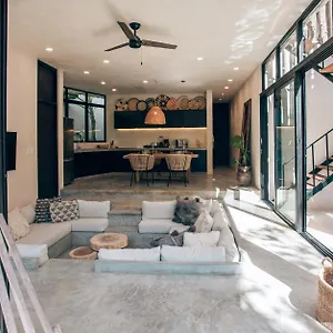 https://3bd-luxury-villa-private-pool-access-hotel-bardo-4b.quintano-roohotels.com